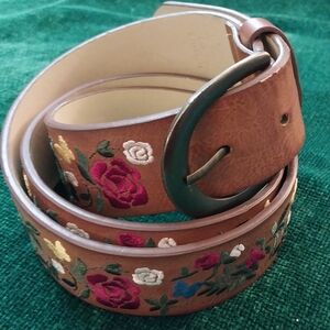 No Boundaries Brown Floral Embroidered Belt